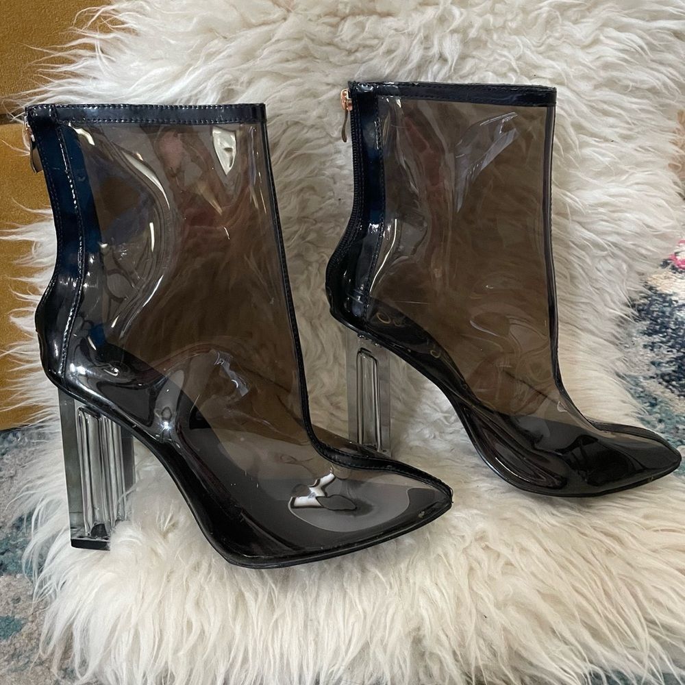 So Me Clear Smoked Lucite Heeled Boots 8.5